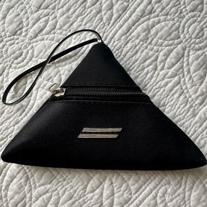 Mini Triangle Evening Clutch | Black | Accessories